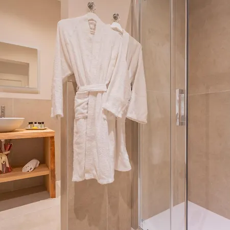 Luxury In Cardinal Ciceri By Rent