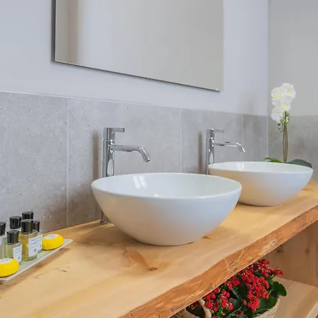 Luxury In Cardinal Ciceri By Rent *