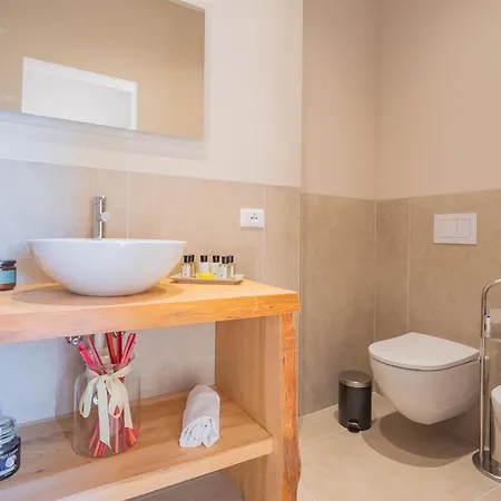 Luxury In Cardinal Ciceri By Rent San Fermo della Battaglia