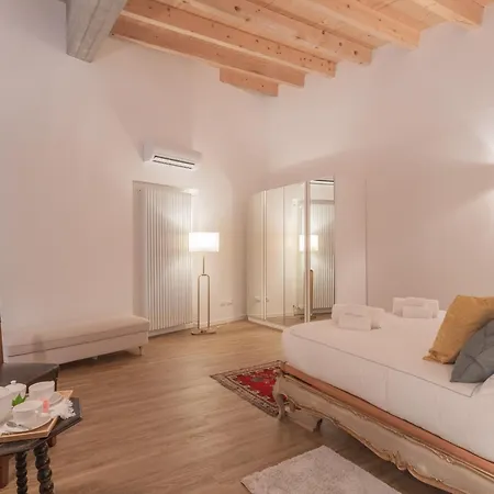 Luxury In Cardinal Ciceri By Rent Apartman San Fermo della Battaglia