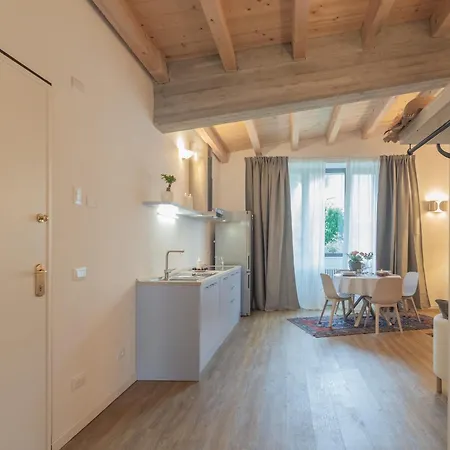 Apartman Luxury In Cardinal Ciceri By Rent San Fermo della Battaglia